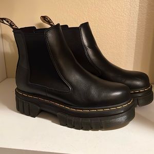 Doc martens platform Chelsea boots